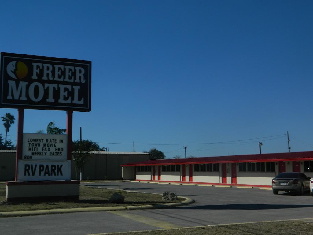 Freer Motel Exterior photo